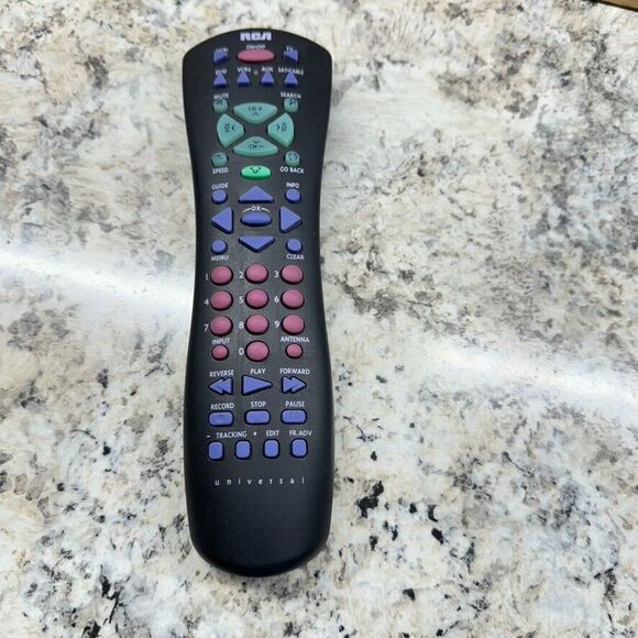RCA UNIVERSAL BLACK REMOTE CONTROL VCR VHS TV CABLE AUX DVD SATELITE COMBO - Picture 1 of 6